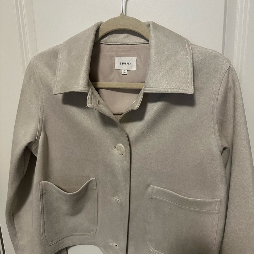 Z Supply Women's Light Beige Suede Button-Front Jacket